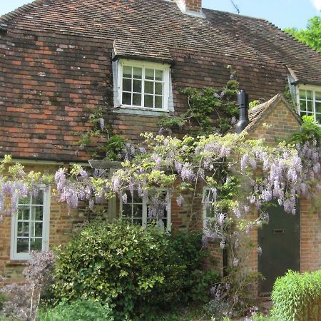 Tilford Mill Cottage Farnham (Surrey) Bagian luar foto